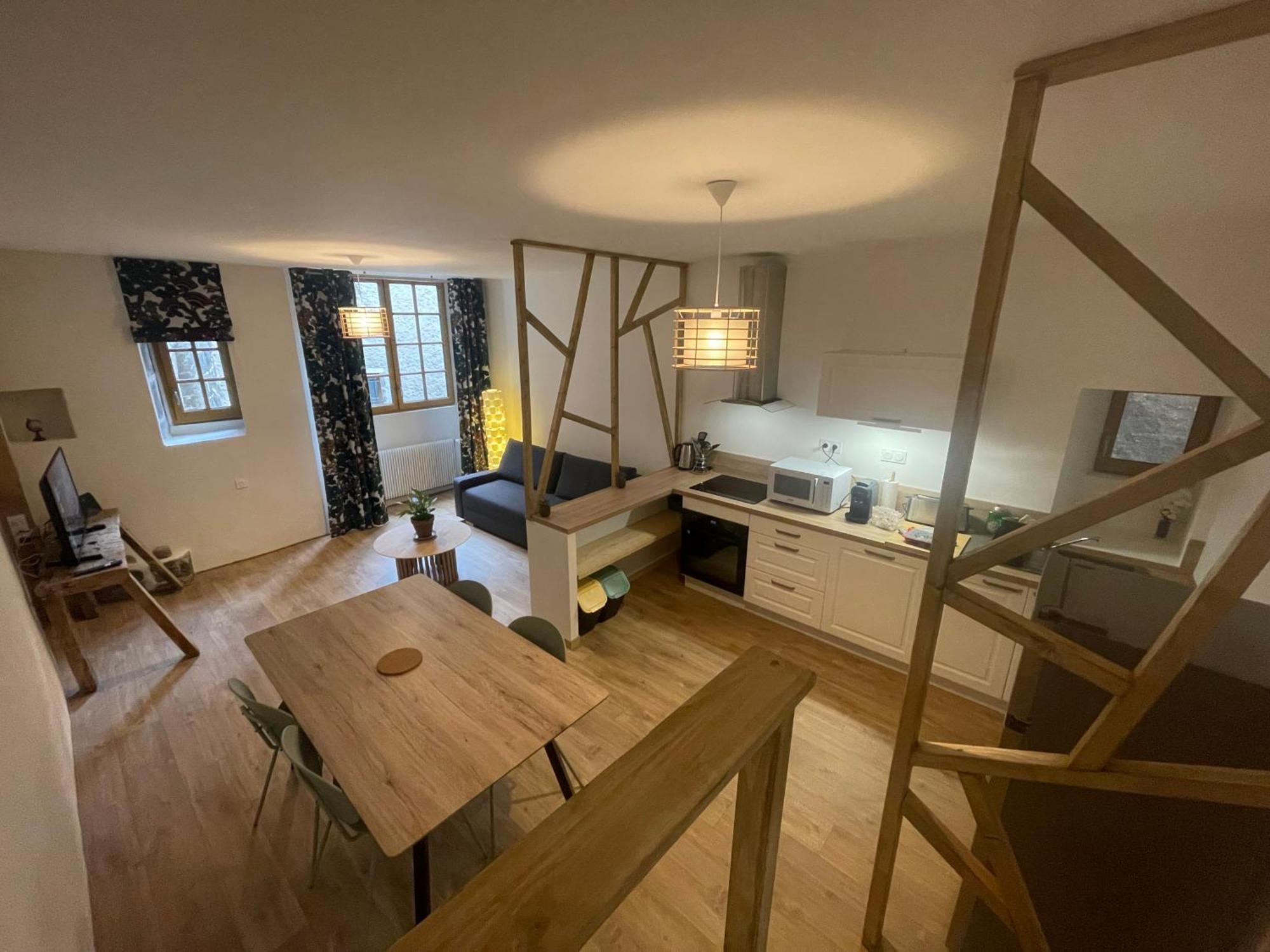 Aux Portes Du Mont Anis Le Puy-en-Velay Quarto foto