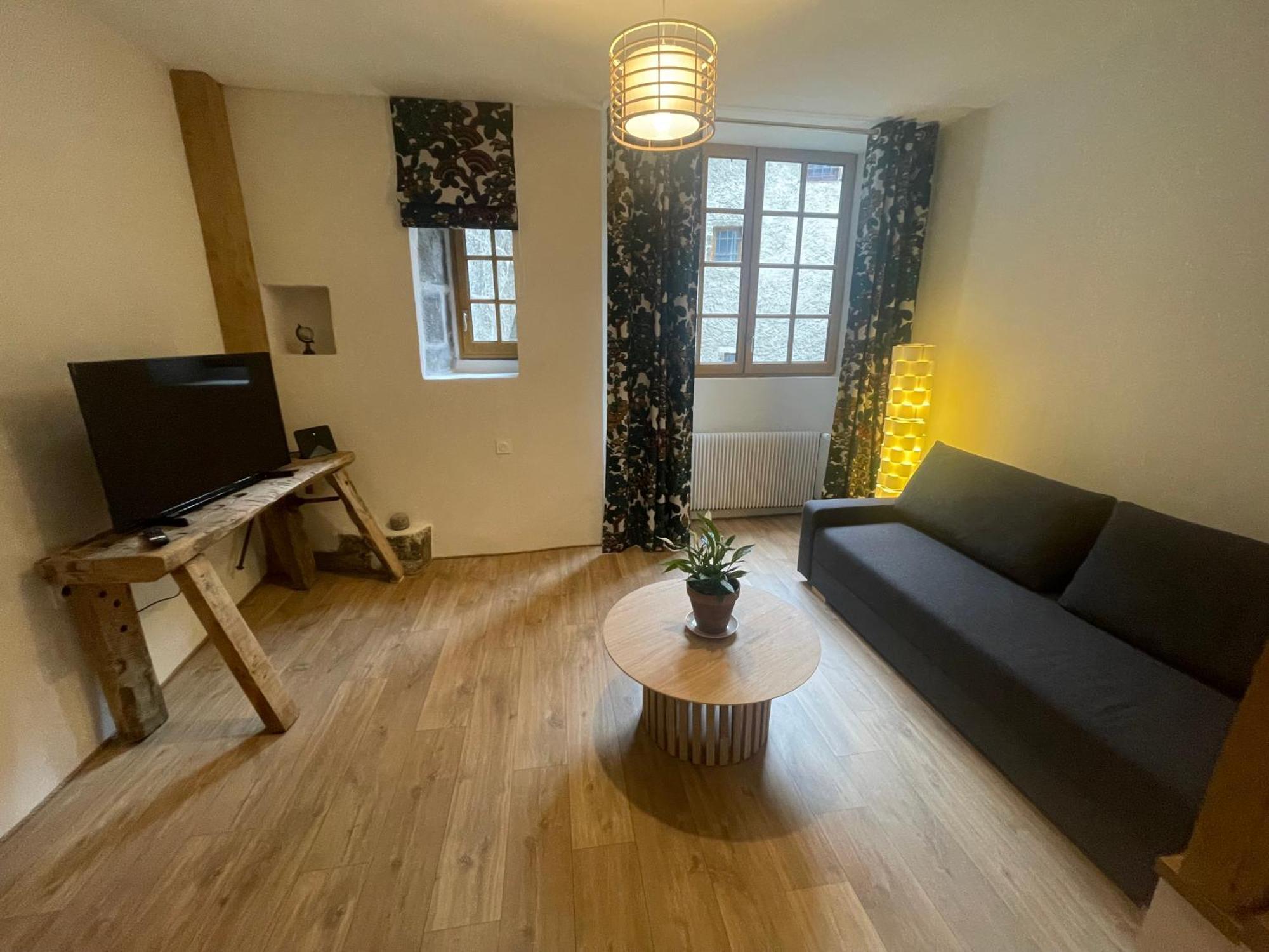 Aux Portes Du Mont Anis Le Puy-en-Velay Quarto foto